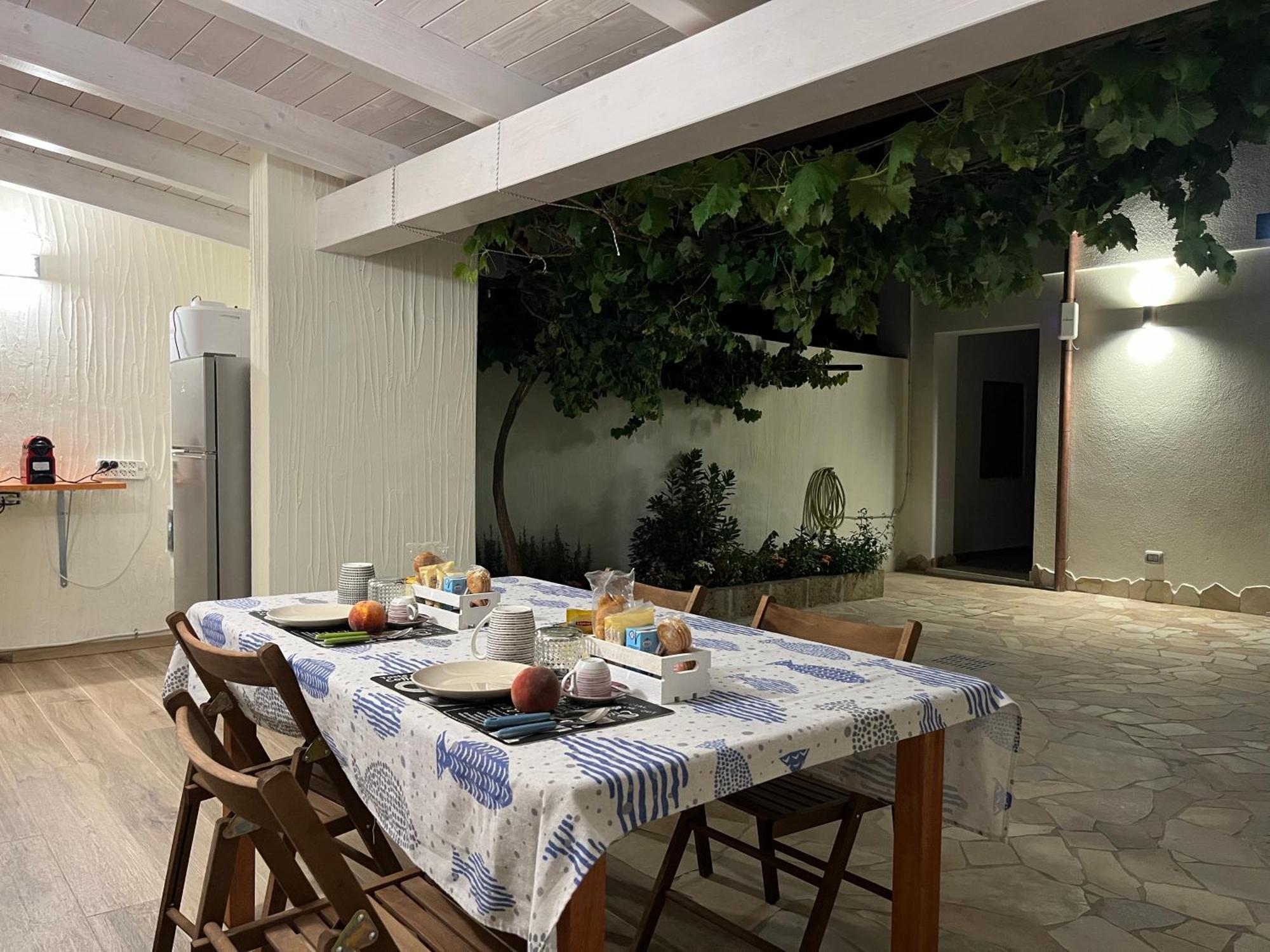 Guest House Deidda - Ts Rooms B&B San Sperate Exterior foto